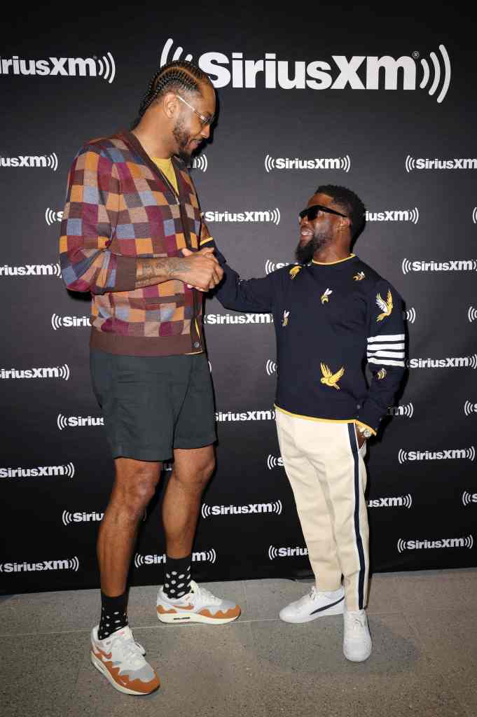MIAMI BEACH, FLORIDA - SEPTEMBER 13: Carmelo Anthony and Kevin Hart are seen prior to the live taping of SiriusXM's "Gold Minds With Kevin Hart" at the SirusXM Miami studio on September 13, 2023 in Miami Beach, Florida. (Photo by Alexander Tamargo/Getty Images for SiriusXM)