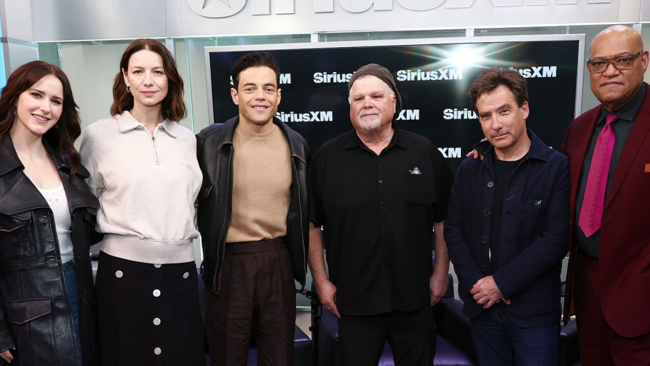Photo of Rachel Brosnahan, Caitriona Balfe, Rami Malek, Ron Bennington, James Hawes, and Laurence Fishburne at SiriusXM Studios.